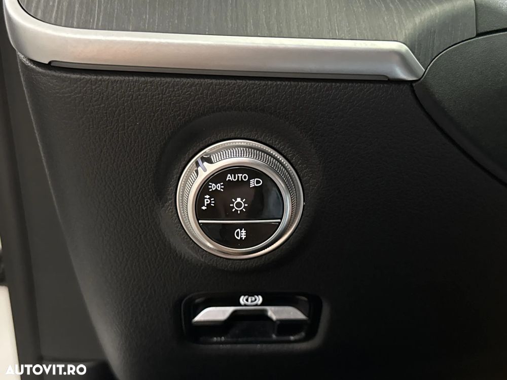 Mercedes-Benz C 300 4Matic 9G-TRONIC - 16