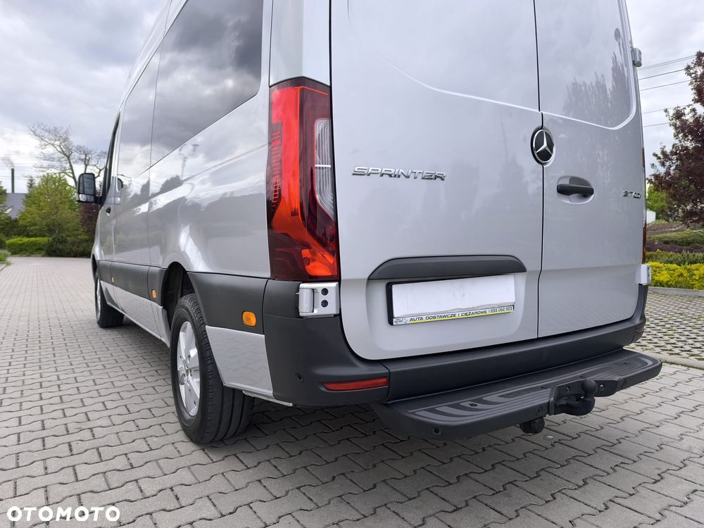 Mercedes-Benz Sprinter - 40