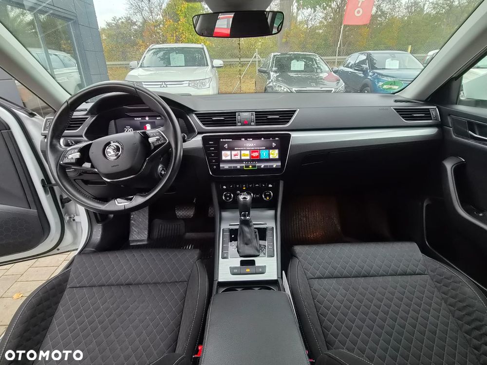 Skoda Superb 2.0 TDI Sportline DSG7 - 23