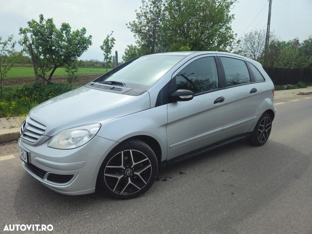 Mercedes-Benz B 180 CDI Autotronic - 13