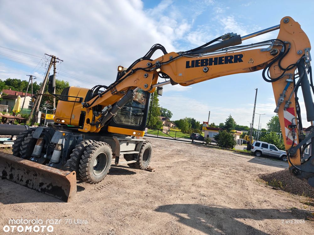 Liebherr A 912 COMPACT - 11