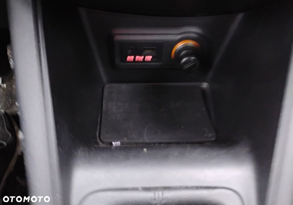 Kia Venga - 17