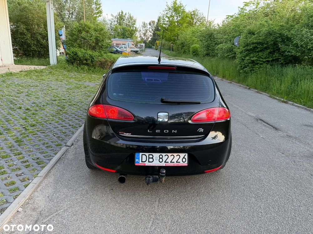 Seat Leon 2.0 TDI Stylance DSG - 2