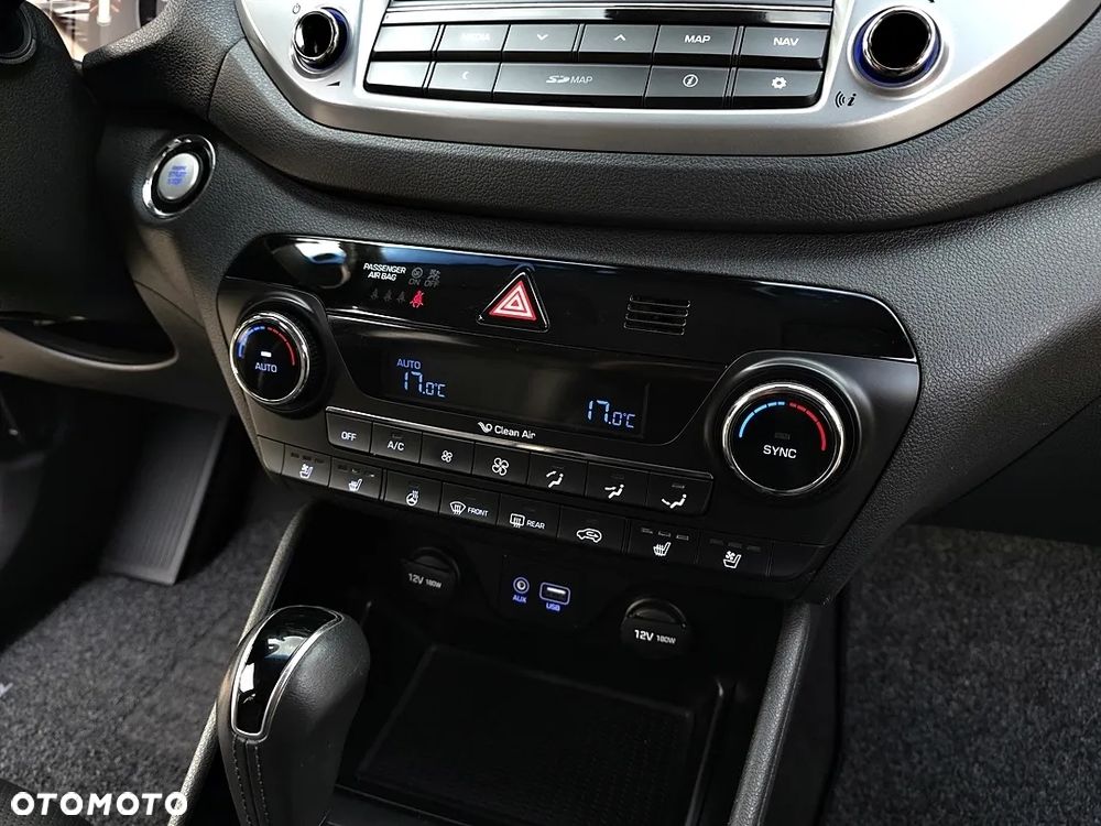 Hyundai Tucson 2.0 CRDI 4WD Automatik Premium - 28