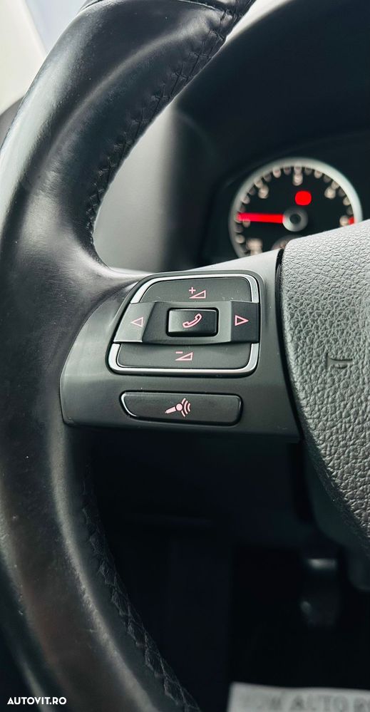 Volkswagen Tiguan 2.0 TDI DPF BlueMotion Technology Trend & Fun - 26