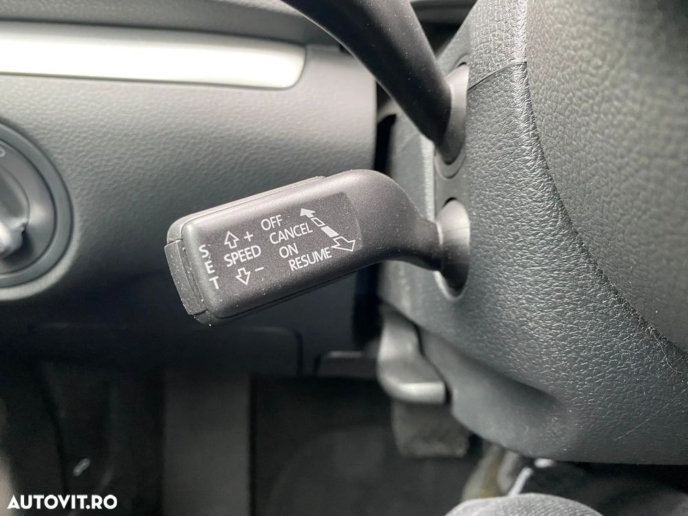 Volkswagen Sharan - 27