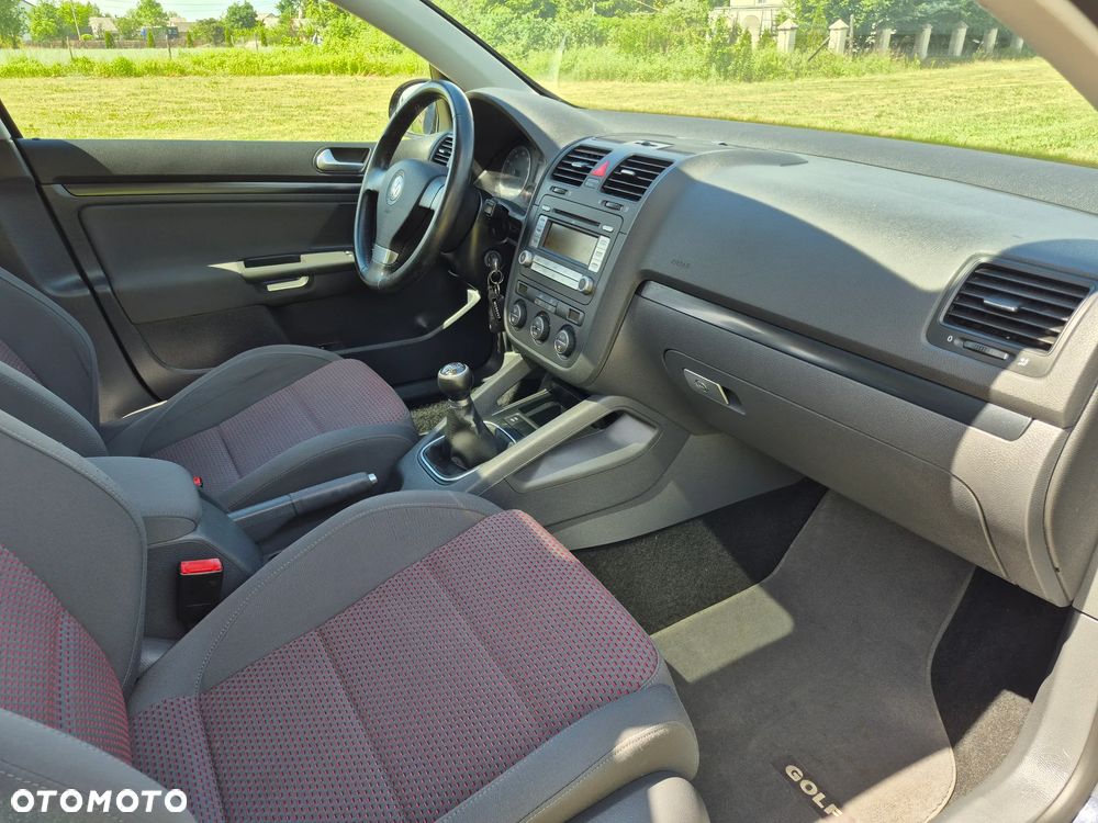 Volkswagen Golf 2.0 FSI Speed - 23
