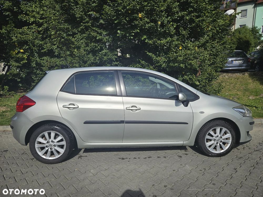 Toyota Auris 1.6 VVT-i Sol - 3