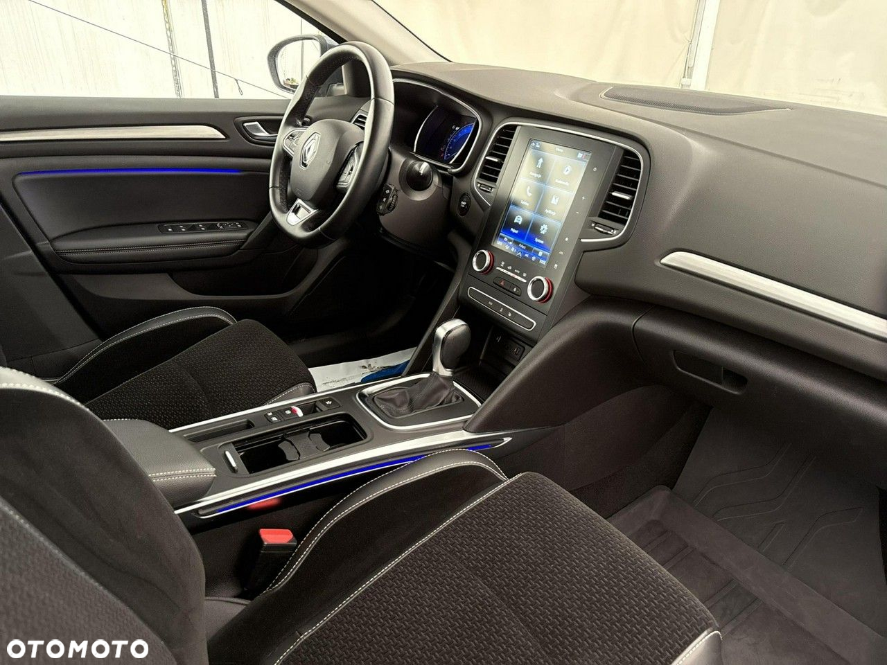 Renault Megane 1.5 Blue dCi Intens EDC - 24