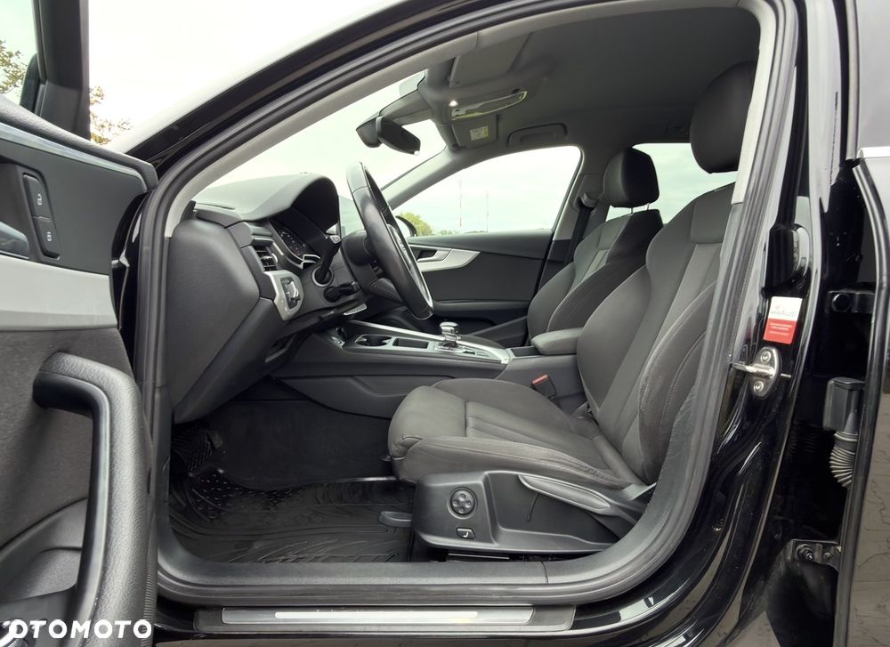 Audi A4 Avant 40 TFSI S tronic sport - 40