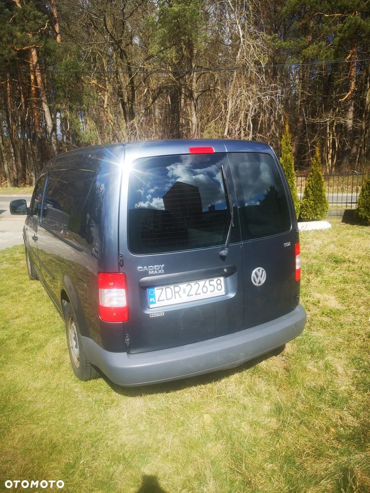 Volkswagen Caddy Maxi - 5