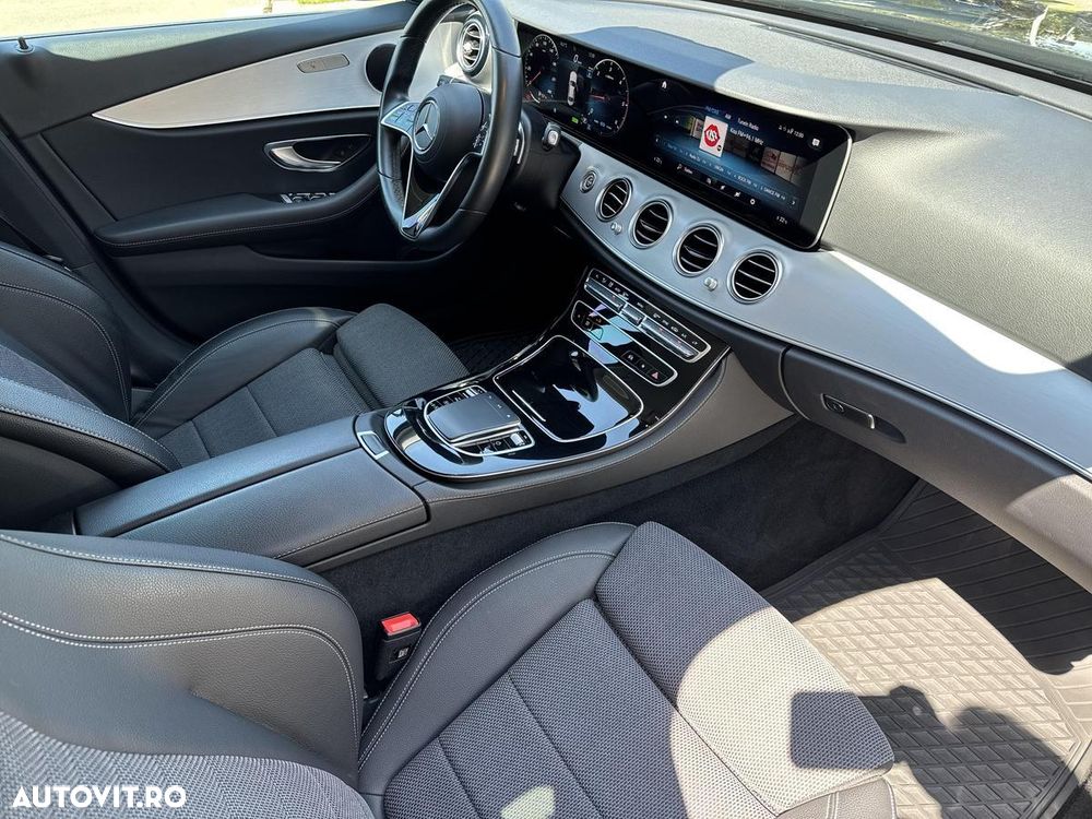 Mercedes-Benz E 300 d 4MATIC 9G-TRONIC - 12