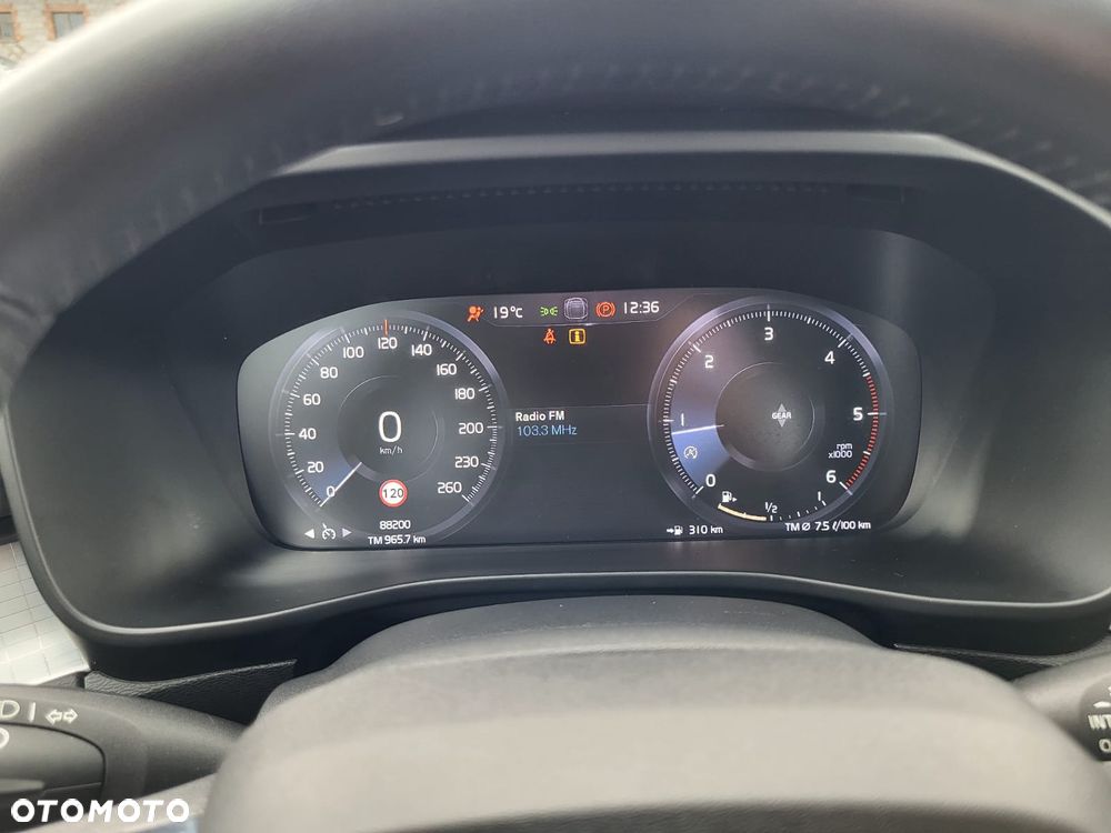 Volvo XC 40 D3 SCR Momentum - 39