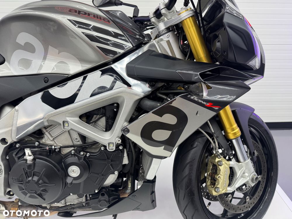 Aprilia Tuono - 12
