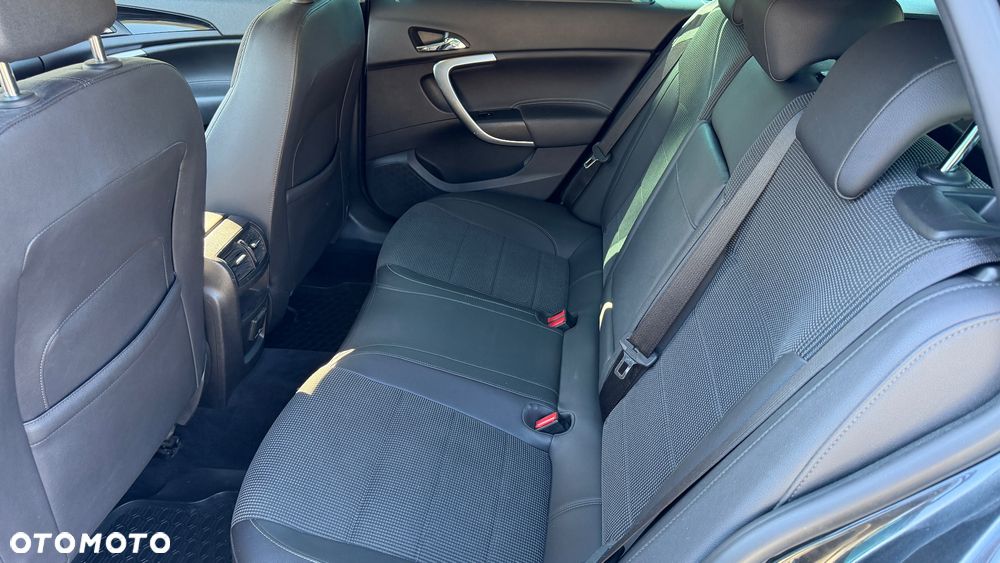 Opel Insignia - 11