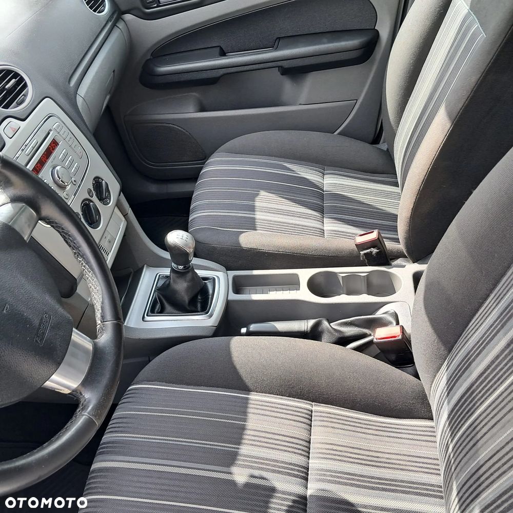 Ford Focus - 15