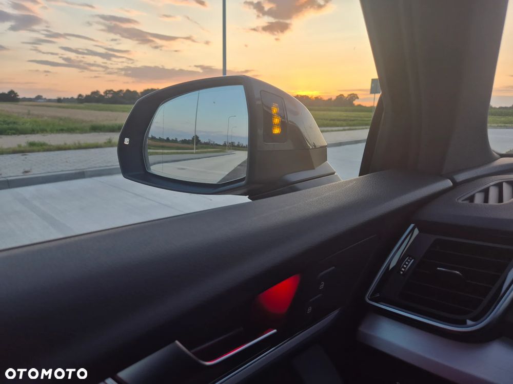 Audi Q5 40 TDI quattro S tronic S line - 33