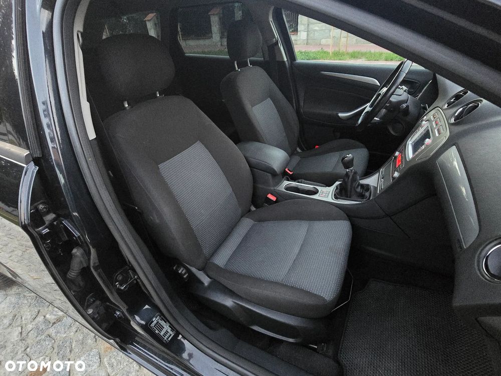 Ford Mondeo - 19