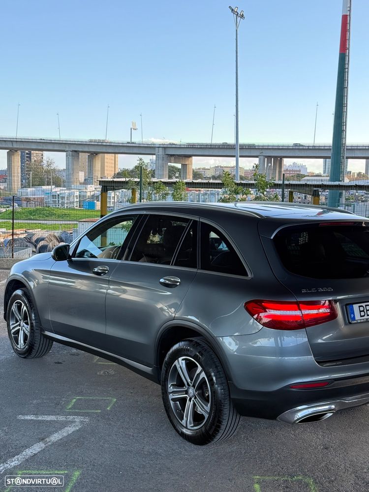 Mercedes-Benz GLC 300 4Matic 9G-TRONIC - 51