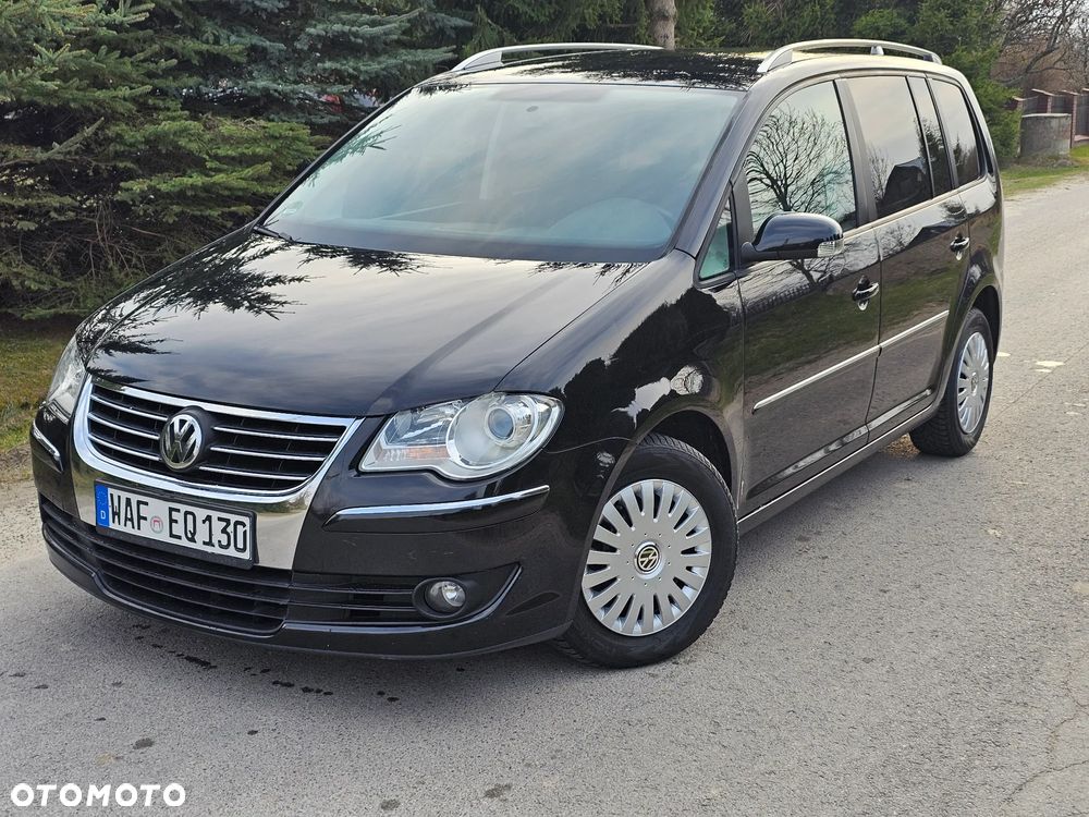 Volkswagen Touran 2.0 TDI DPF Highline - 1
