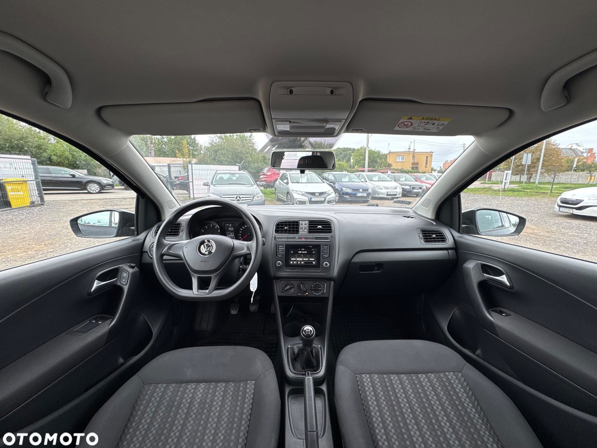 Volkswagen Polo 1.0 Trendline Perfectline - 25