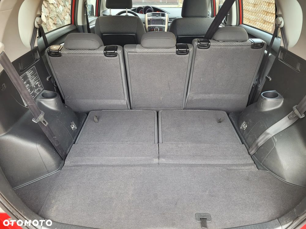 Toyota Verso 1.8 Prestige 7os EU6 - 10
