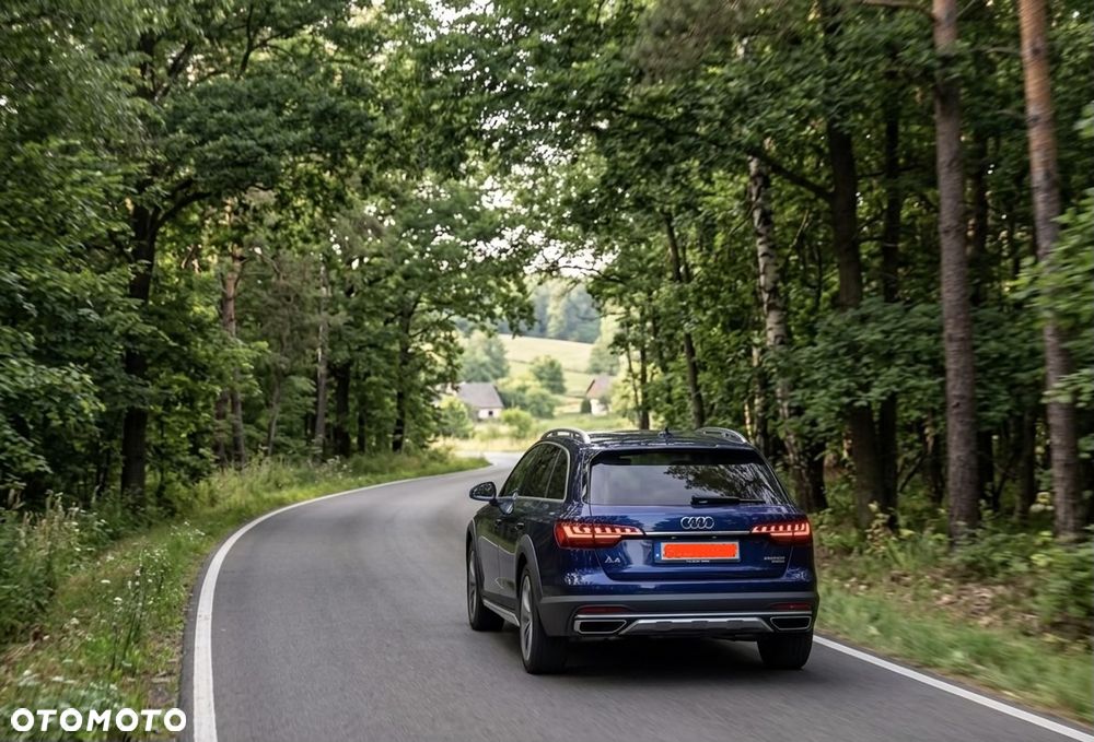 Audi A4 Allroad - 1