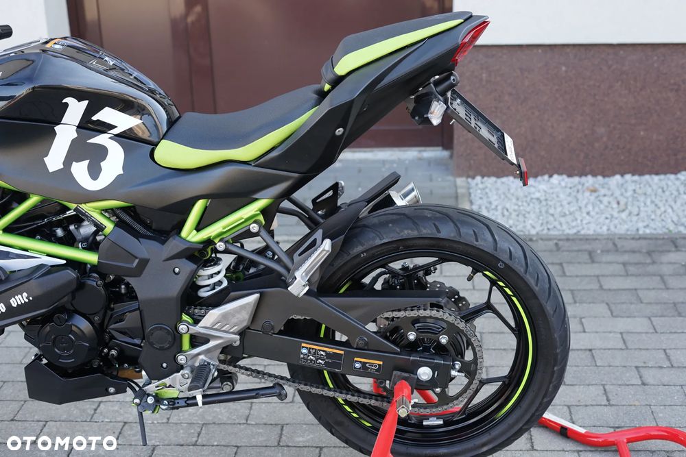 Kawasaki Z 125 - 22