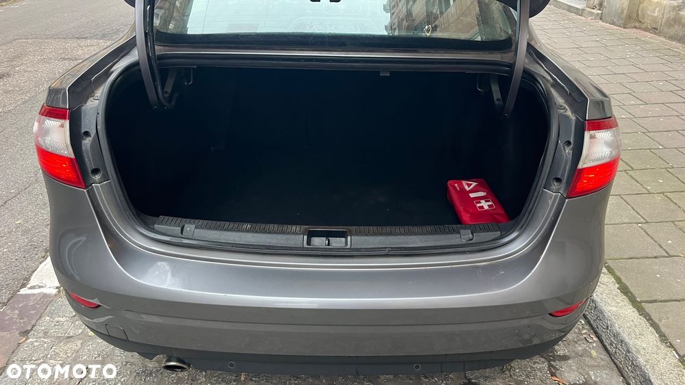 Renault Fluence - 13