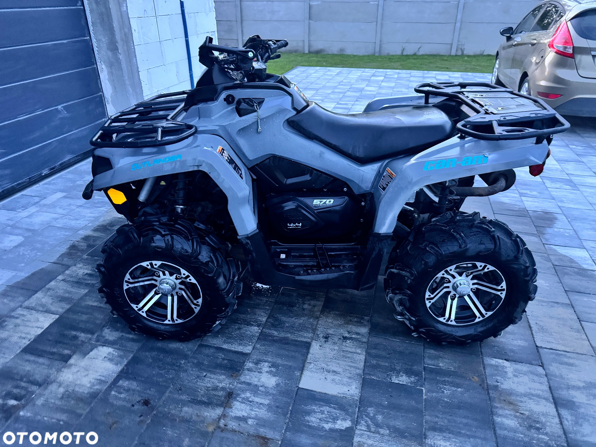 Can-Am Outlander - 6