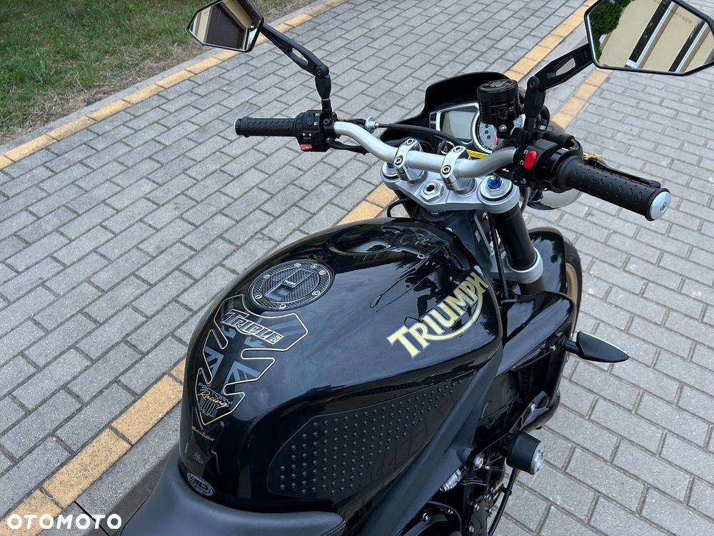 Triumph Street Triple - 18