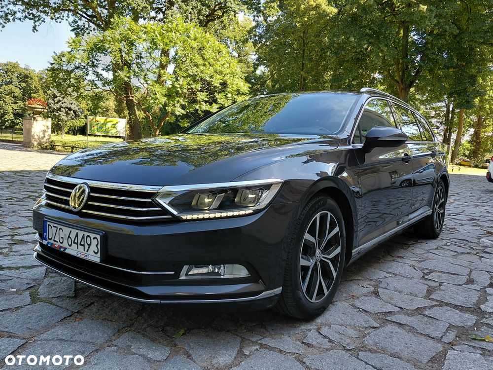 Volkswagen Passat 2.0 TDI (BlueMotion Technology) Highline - 1