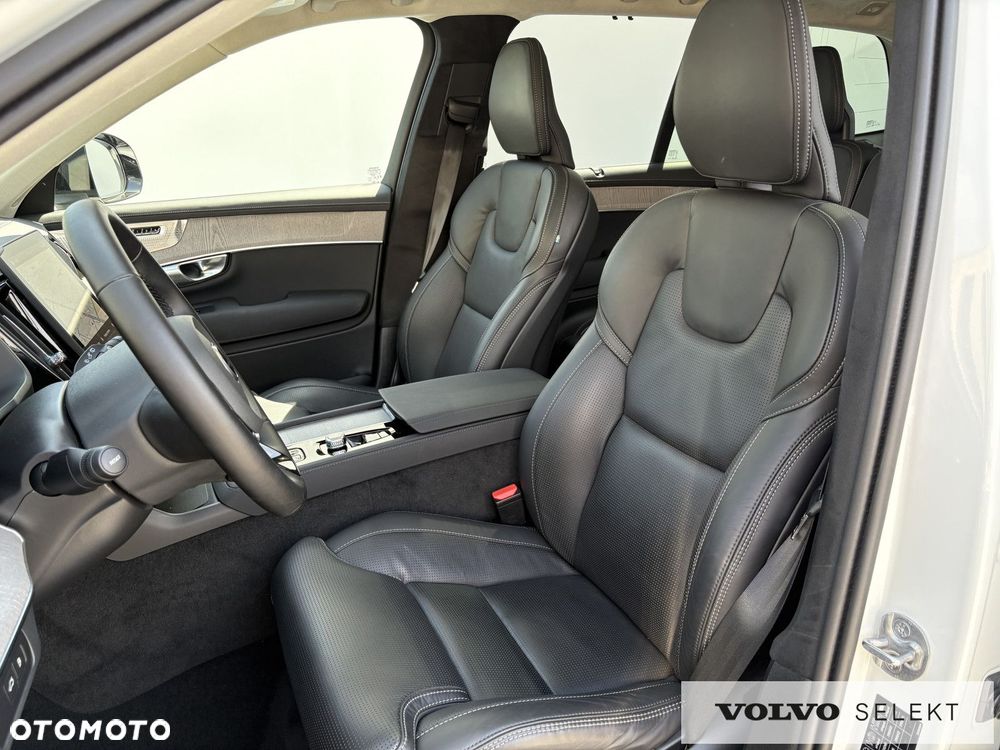 Volvo XC 90 - 7