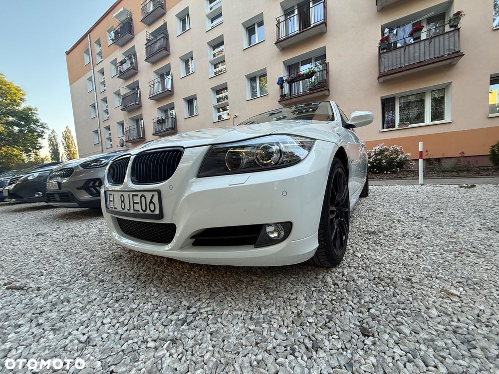 BMW Seria 3 318i - 10
