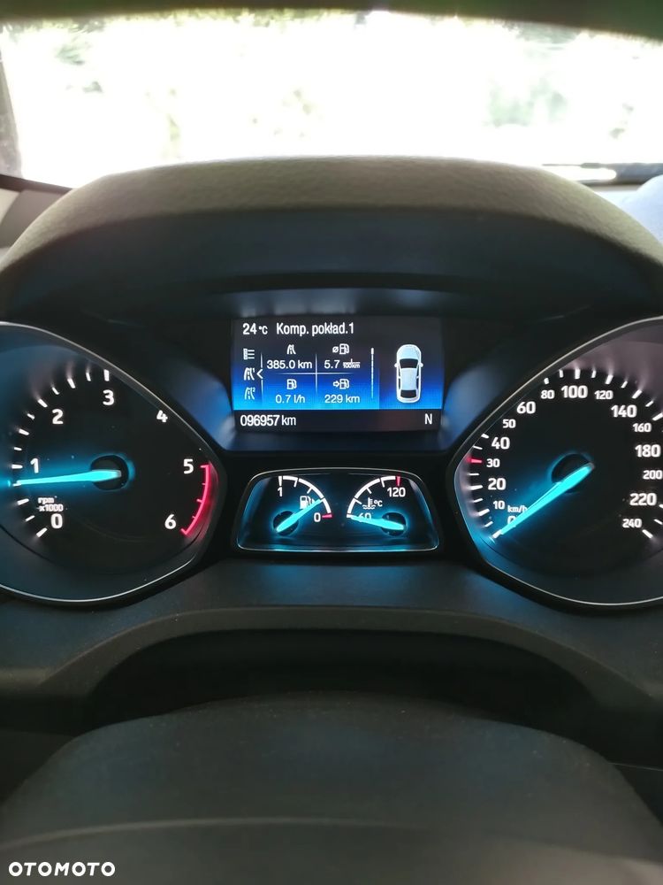 Ford Kuga - 13