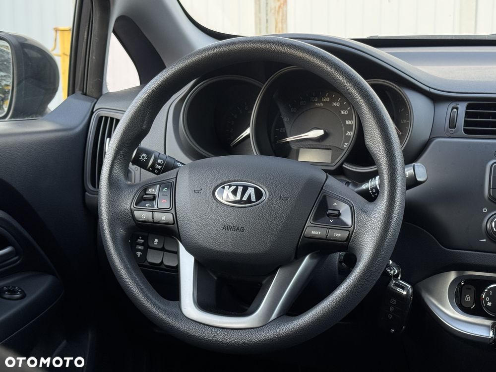 Kia Rio 1.2 Dream Team Edition - 15