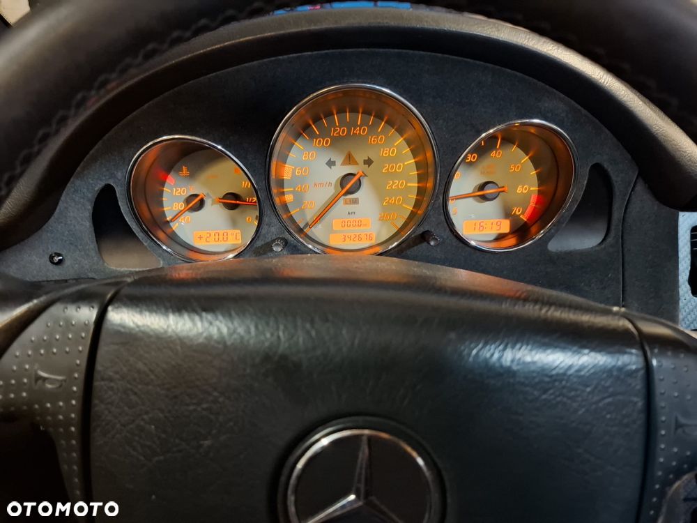 Mercedes-Benz SLK - 28