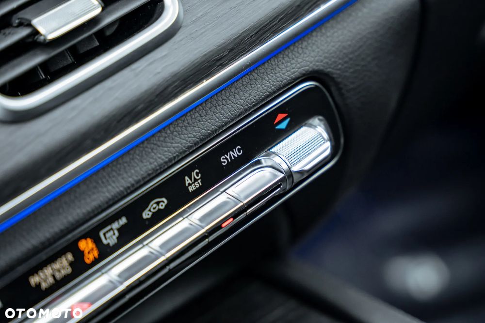 Mercedes-Benz GLE 300 d 4Matic 9G-TRONIC - 27