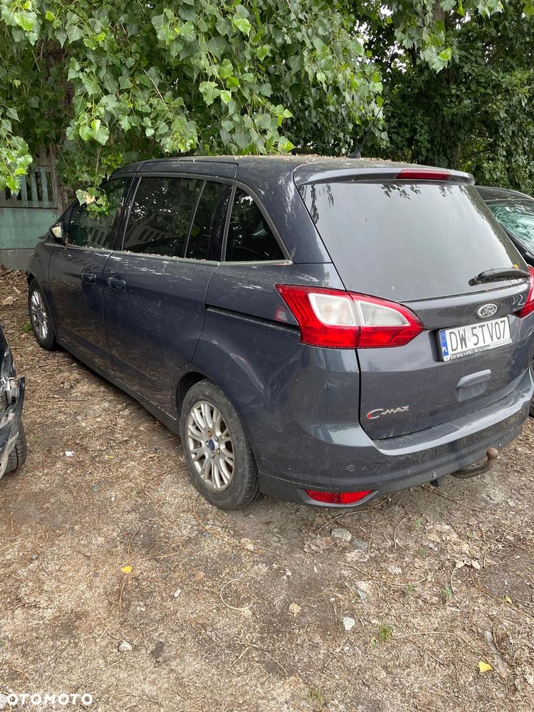 Ford Grand C-MAX - 3