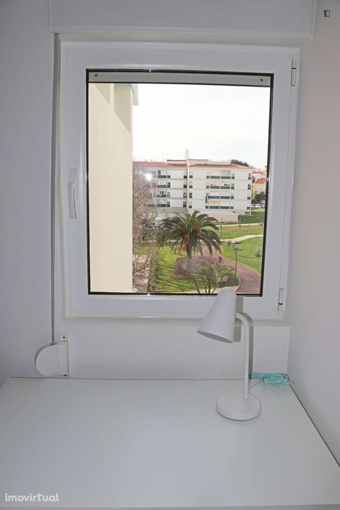 Quarto - localizado em Carcavelos Lisbon - Grande imagem: 3/23