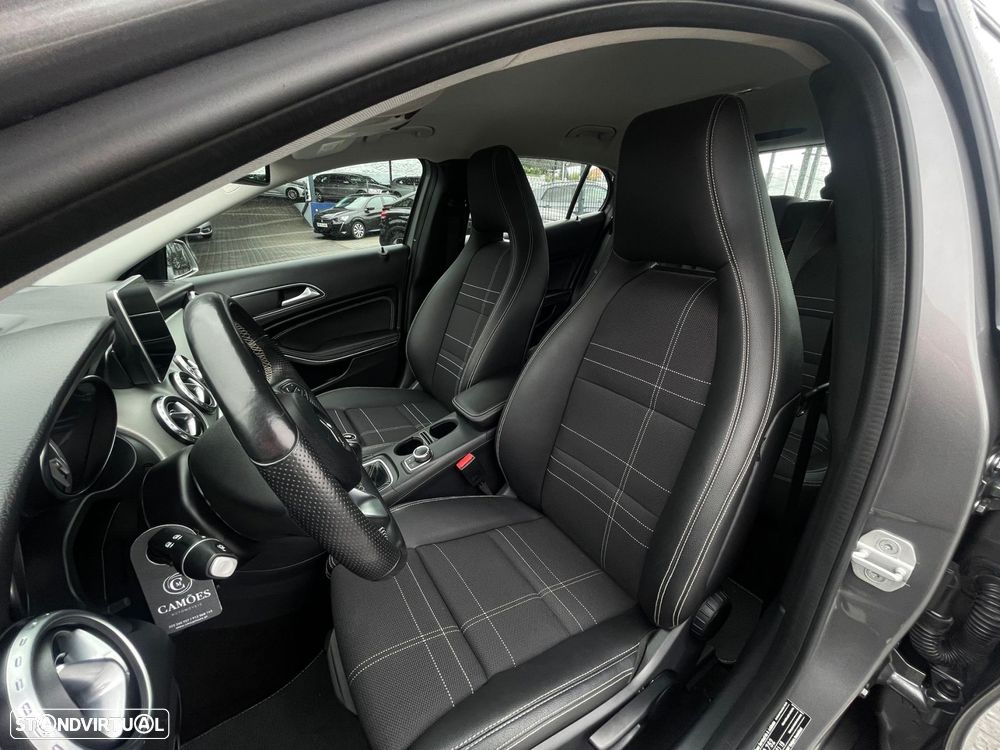 Mercedes-Benz GLA 180 - 38