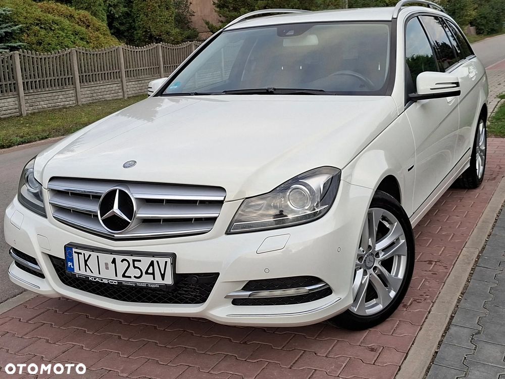 Mercedes-Benz Klasa C 180 BlueEFFICIENCY 7G-TRONIC Avantgarde - 14