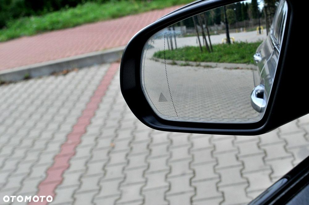 Mercedes-Benz GLB AMG 35 4-Matic - 32