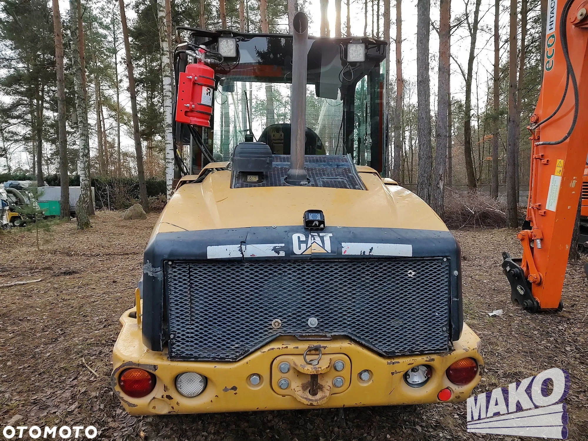 Caterpillar 906M - 8