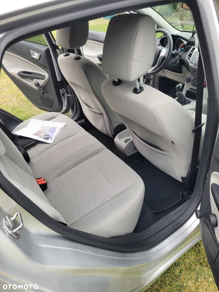 Ford Fiesta 1.6 TDCi SYNC Edition - 21