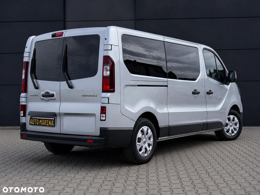 Renault Trafic 2.0 dCi EDC - 12