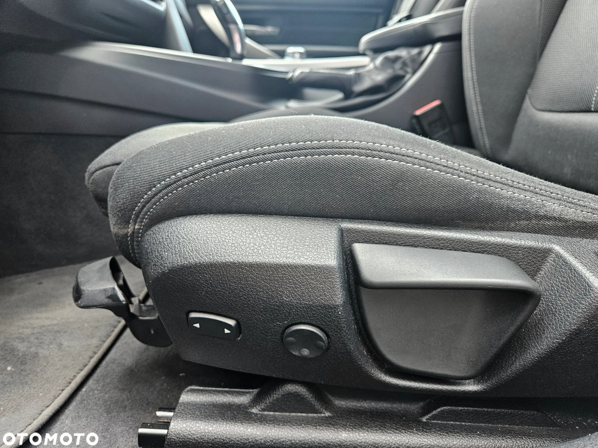 BMW Seria 3 320d - 22
