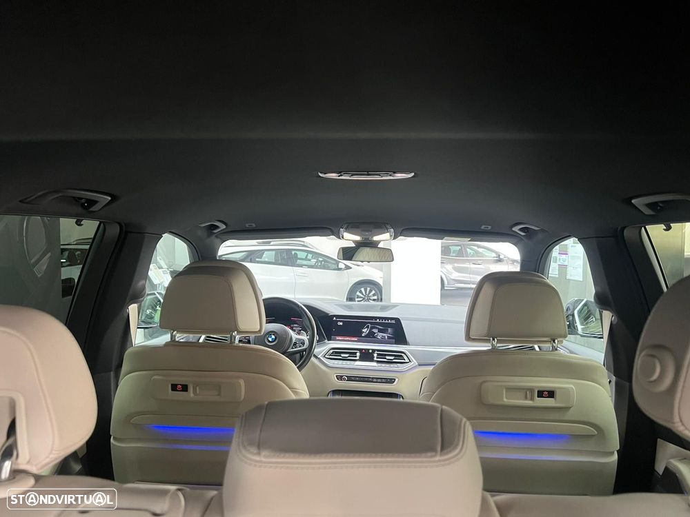 BMW X5 30 d xDrive Pack M 50 anos - 46