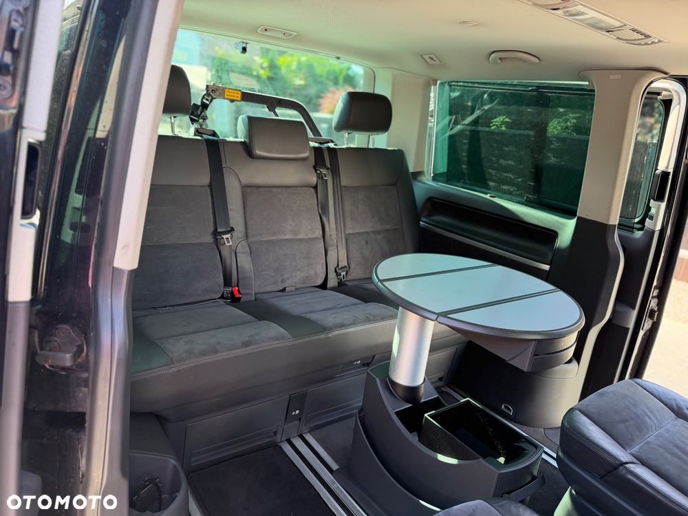 Volkswagen Multivan - 29