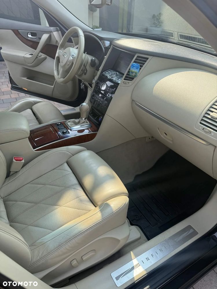 Infiniti FX FX30d S Premium - 6